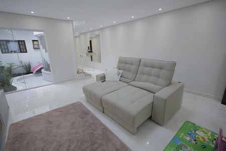 Casa à venda com 270m², 3 quartos e 4 vagasSala