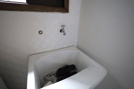 Casa à venda com 270m², 3 quartos e 4 vagasÁrea de Serviço