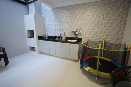Casa à venda com 270m², 3 quartos e 4 vagasChurrasqueira