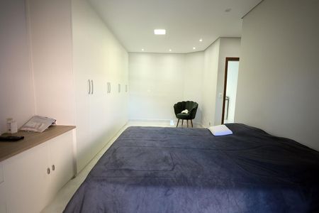 Casa à venda com 270m², 3 quartos e 4 vagasQuarto Suíte 3