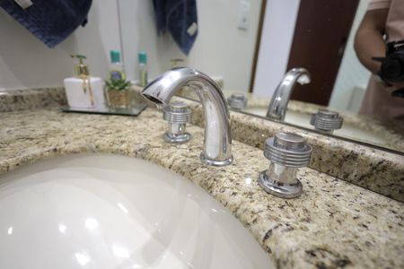 Casa à venda com 270m², 3 quartos e 4 vagasBanheiro Suíte 1