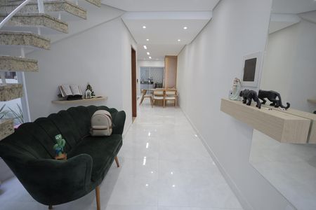 Casa à venda com 270m², 3 quartos e 4 vagasCorredor