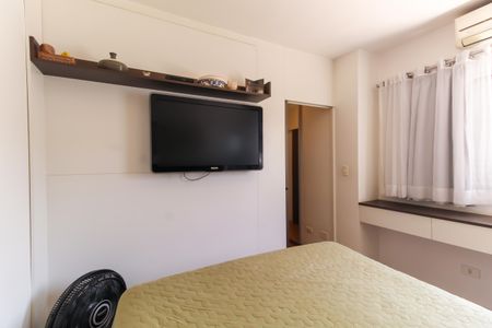 Casa de condomínio à venda com 225m², 3 quartos e 3 vagasQuarto 3 - Suíte