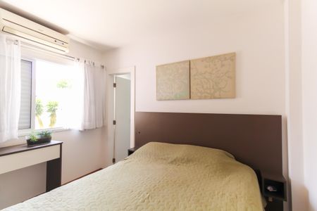 Casa de condomínio à venda com 225m², 3 quartos e 3 vagasQuarto 3 - Suíte