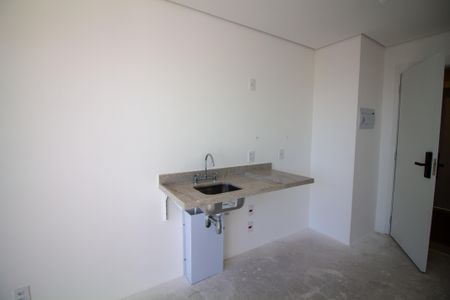Cozinha de apartamento à venda com 1 quarto, 25m² em Santo Amaro, São Paulo