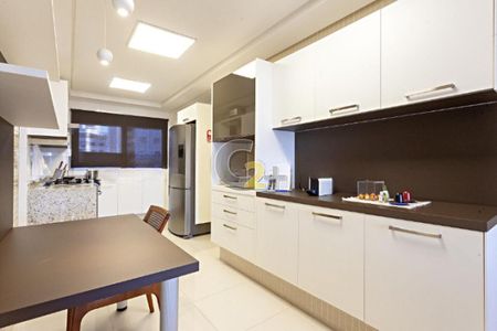 Apartamento à venda com 3 quartos, 190m² em Perdizes, São Paulo