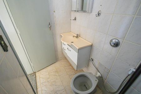 Apartamento à venda com 70m², 2 quartos e 1 vaga Apartamento à venda com 70m², 2 quartos e 1 vagaBanheiro