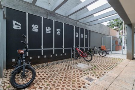 Studio à venda com 21m², 1 quarto e sem vaga Studio à venda com 21m², 1 quarto e sem vagaÁrea comum - Bicicletário