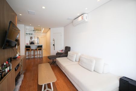 Sala de apartamento à venda com 2 quartos, 87m² em Vila Olímpia, São Paulo