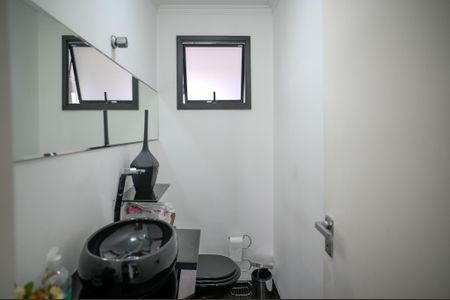 Apartamento à venda com 152m², 3 quartos e 3 vagas Apartamento à venda com 152m², 3 quartos e 3 vagasLavabo