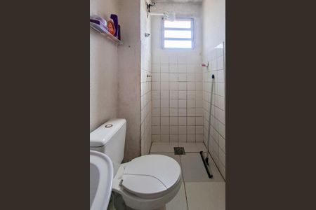 Banheiro de apartamento para alugar com 2 quartos, 48m² em Califórnia, Belo Horizonte