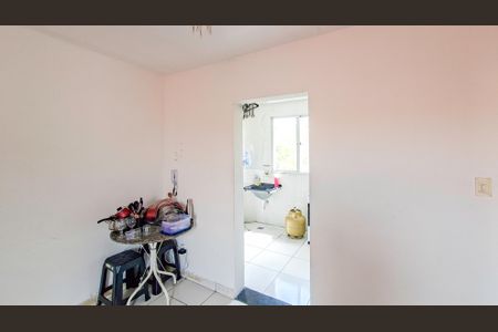 Sala de apartamento para alugar com 2 quartos, 48m² em Califórnia, Belo Horizonte