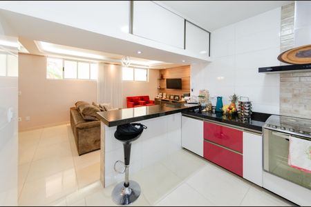 Apartamento à venda com 150m², 3 quartos e 3 vagasCozinha