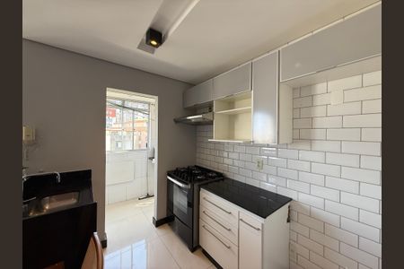 Apartamento para alugar com 60m², 2 quartos e 2 vagasCozinha