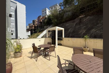 Apartamento para alugar com 60m², 2 quartos e 2 vagasÁrea comum