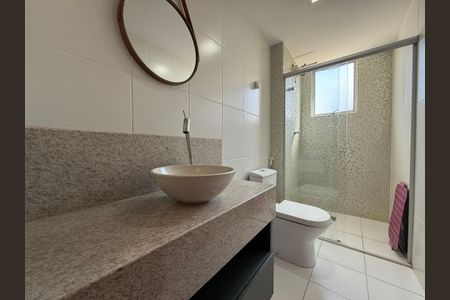 Apartamento para alugar com 60m², 2 quartos e 2 vagasBanheiro
