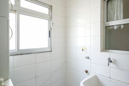 Apartamento à venda com 64m², 3 quartos e 1 vagaÁrea de serviço