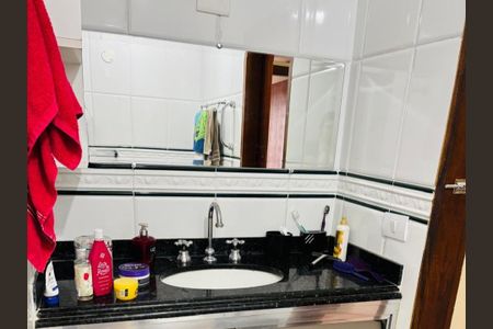 Banheiro de casa à venda com 2 quartos, 142m² em Jardim Marcel, São Paulo