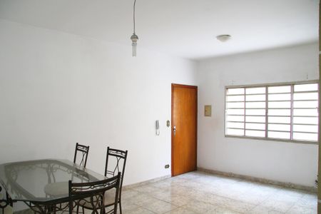 Apartamento à venda com 67m², 2 quartos e 1 vagaSala 