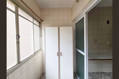 Apartamento à venda com 67m², 2 quartos e 1 vaga Apartamento à venda com 67m², 2 quartos e 1 vagaÁrea de Serviço
