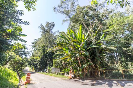 Casa de condomínio à venda com 414m², 4 quartos e 4 vagas Casa de condomínio à venda com 414m², 4 quartos e 4 vagasÁrea comum