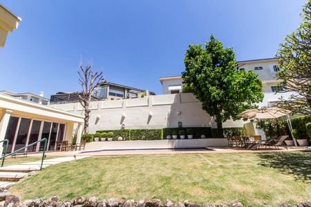 Casa de condomínio à venda com 414m², 4 quartos e 4 vagas Casa de condomínio à venda com 414m², 4 quartos e 4 vagasVista da Suíte