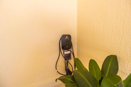 Casa de condomínio à venda com 414m², 4 quartos e 4 vagas Casa de condomínio à venda com 414m², 4 quartos e 4 vagasGaragem