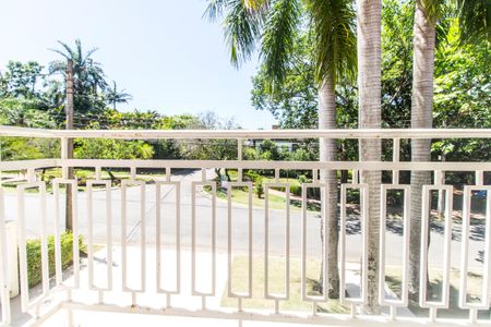 Casa de condomínio à venda com 414m², 4 quartos e 4 vagas Casa de condomínio à venda com 414m², 4 quartos e 4 vagasVista da Suíte