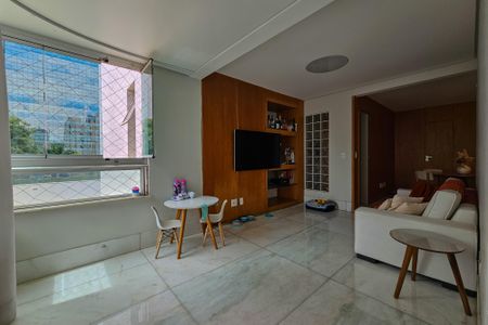 Apartamento à venda com 3 quartos, 134m² em Santo Agostinho, Belo Horizonte