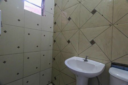 Banheiro Social de casa para alugar com 1 quarto, 40m² em Vila Bela, São Paulo