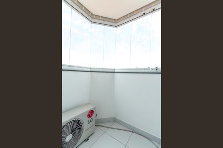 Apartamento para alugar com 105m², 2 quartos e 2 vagas Apartamento para alugar com 105m², 2 quartos e 2 vagasVaranda da Suíte 2