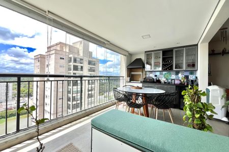 Apartamento à venda com 106m², 3 quartos e 2 vagas Apartamento à venda com 106m², 3 quartos e 2 vagasVaranda