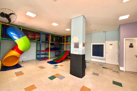 Apartamento à venda com 106m², 3 quartos e 2 vagas Apartamento à venda com 106m², 3 quartos e 2 vagasÁrea comum