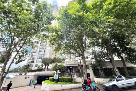 Apartamento à venda com 106m², 3 quartos e 2 vagas Apartamento à venda com 106m², 3 quartos e 2 vagasFachada