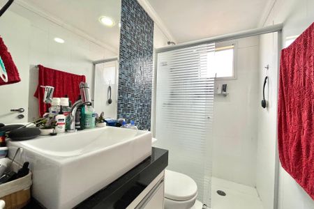 Apartamento à venda com 106m², 3 quartos e 2 vagas Apartamento à venda com 106m², 3 quartos e 2 vagasBanheiro da Suíte