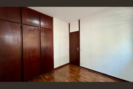 Apartamento à venda com 180m², 4 quartos e 2 vagasQuarto 4