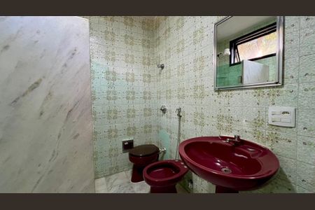 Apartamento à venda com 180m², 4 quartos e 2 vagasBanheiro 1