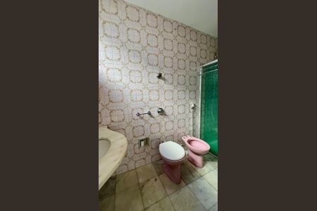 Apartamento à venda com 180m², 4 quartos e 2 vagasBanheiro 2