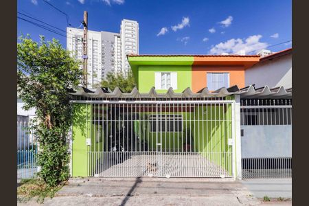 Casa para alugar com 170m², 3 quartos e 2 vagasFachada