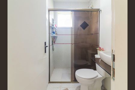 Casa para alugar com 170m², 3 quartos e 2 vagasBanheiro Social