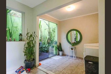 Casa para alugar com 170m², 3 quartos e 2 vagasÁrea comum - Lavanderia