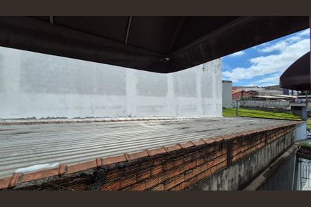 Casa à venda com 250m², 4 quartos e 2 vagas Casa à venda com 250m², 4 quartos e 2 vagasVista