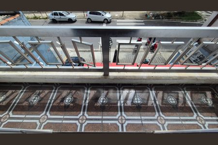 Casa à venda com 250m², 4 quartos e 2 vagas Casa à venda com 250m², 4 quartos e 2 vagasSala