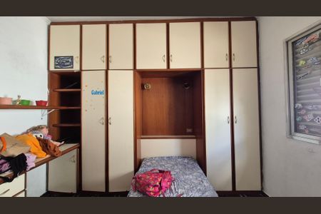 Casa à venda com 250m², 4 quartos e 2 vagas Casa à venda com 250m², 4 quartos e 2 vagasQuarto