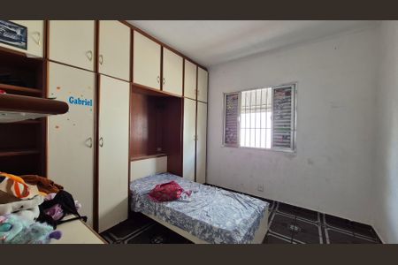 Casa à venda com 250m², 4 quartos e 2 vagas Casa à venda com 250m², 4 quartos e 2 vagasQuarto