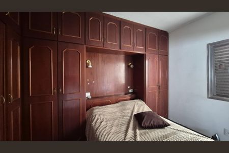 Casa à venda com 250m², 4 quartos e 2 vagas Casa à venda com 250m², 4 quartos e 2 vagasSala