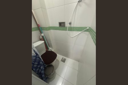 Apartamento à venda com 80m², 2 quartos e 1 vaga Apartamento à venda com 80m², 2 quartos e 1 vagaBanheiro