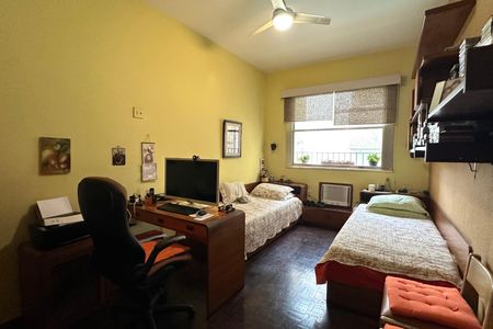 Apartamento à venda com 200m², 4 quartos e 2 vagas