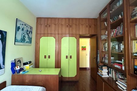 Apartamento à venda com 200m², 4 quartos e 2 vagas