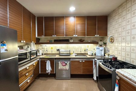 Apartamento à venda com 200m², 4 quartos e 2 vagas